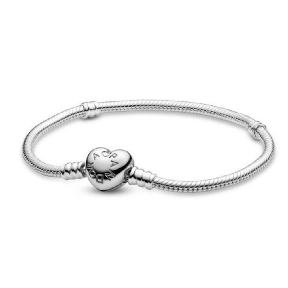 Pandora Moments Heart Clasp snake chain bracelet
